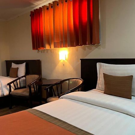 Subic Residencias Olongapo Bagian luar foto