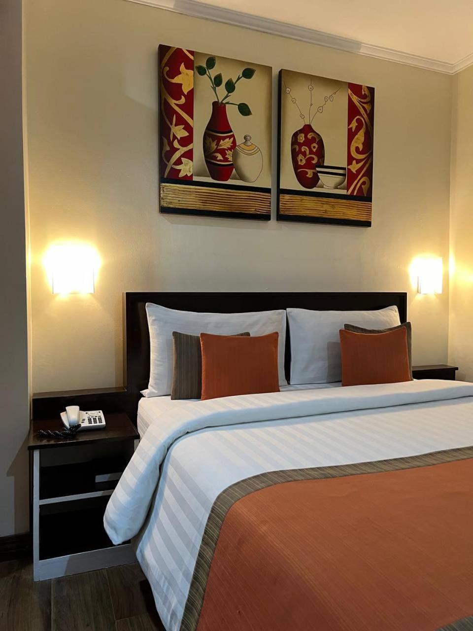 Subic Residencias Olongapo Bagian luar foto