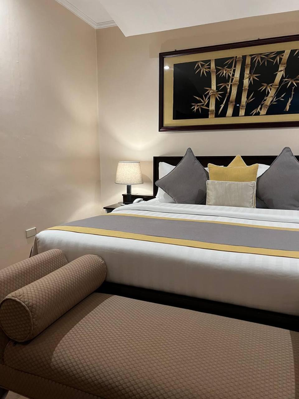 Subic Residencias Olongapo Bagian luar foto