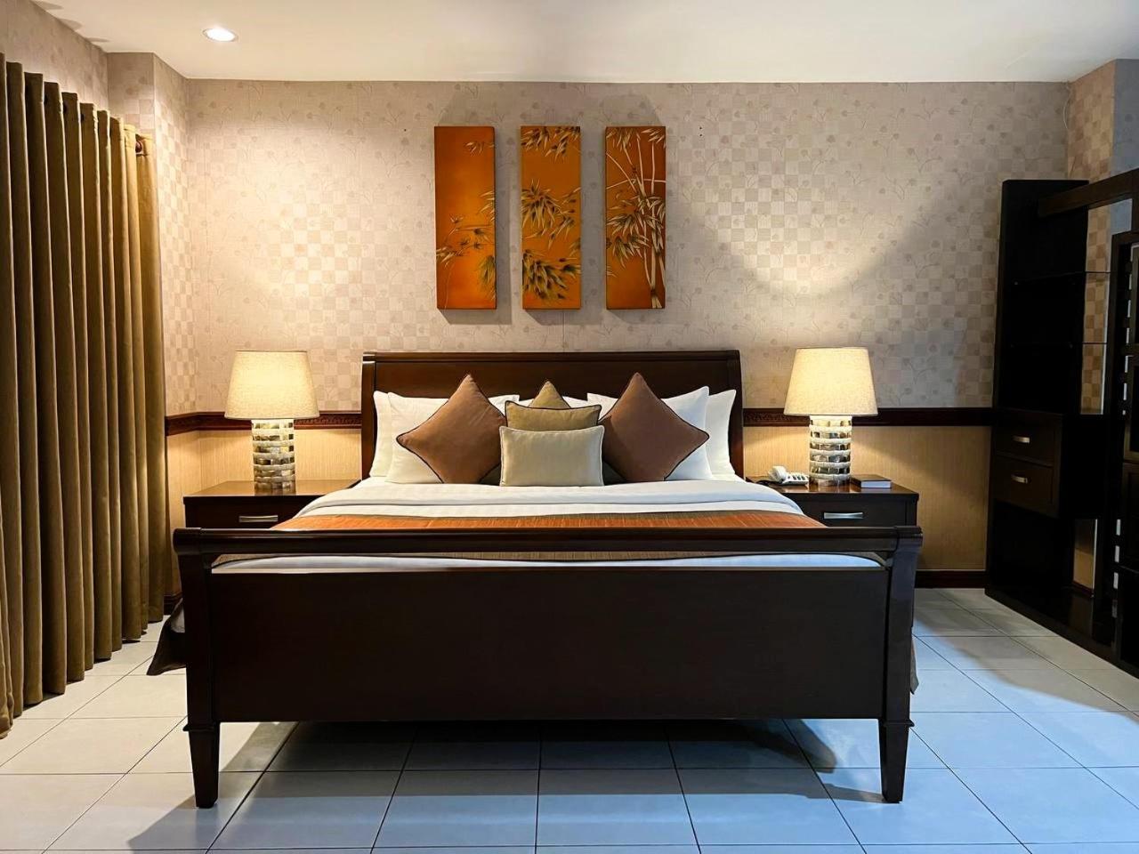 Subic Residencias Olongapo Bagian luar foto